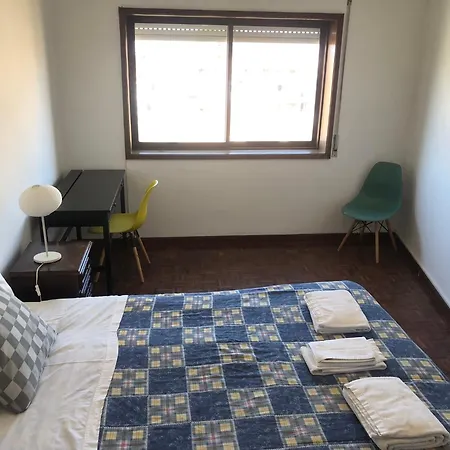 Gasthuis Avenida 83 *