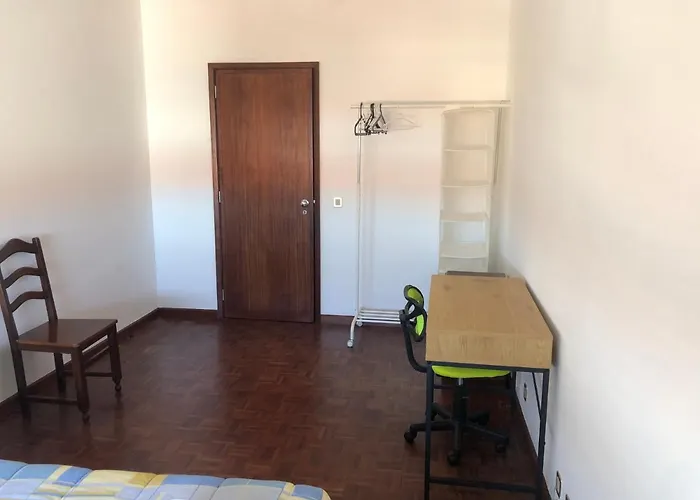 בית הארחה Avenida 83 *